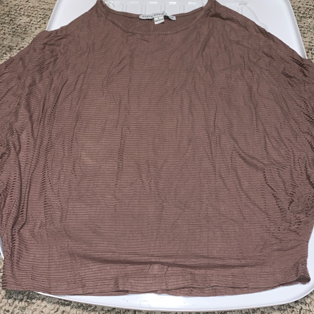 Brown blouse with balloon sleeves with tie at end